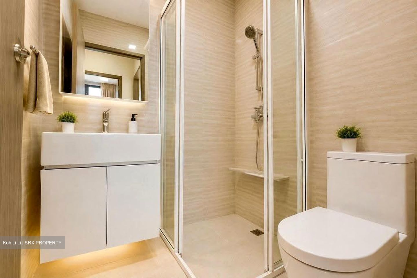 Sky Vue (D20), Condominium #610644891